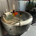 Lux Barbara פורץ