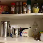 Lux Barbara פורץ