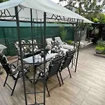 Lux Barbara פורץ