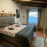 Lux Barbara פורץ