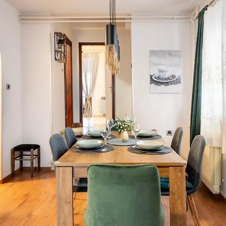 Lux Barbara Apartment