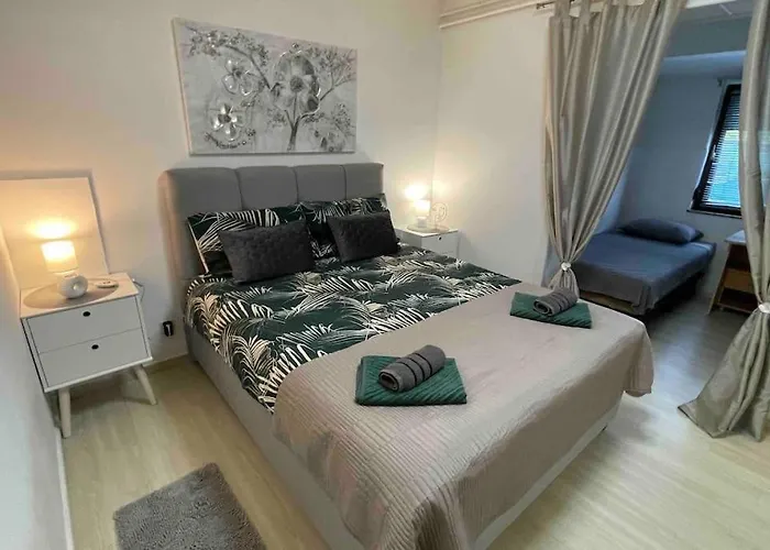 Lux Barbara 波雷奇